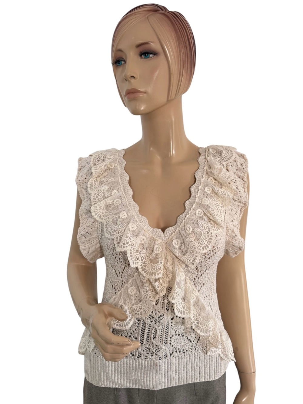 Zara Cream Crochet Knit Lace Ruffle Sleeveless Romantic Top Size Medium